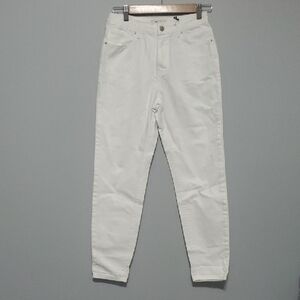 Forever 21 White Jeans Womens Size 26 Size 2 Mom Fit White New  summer spring